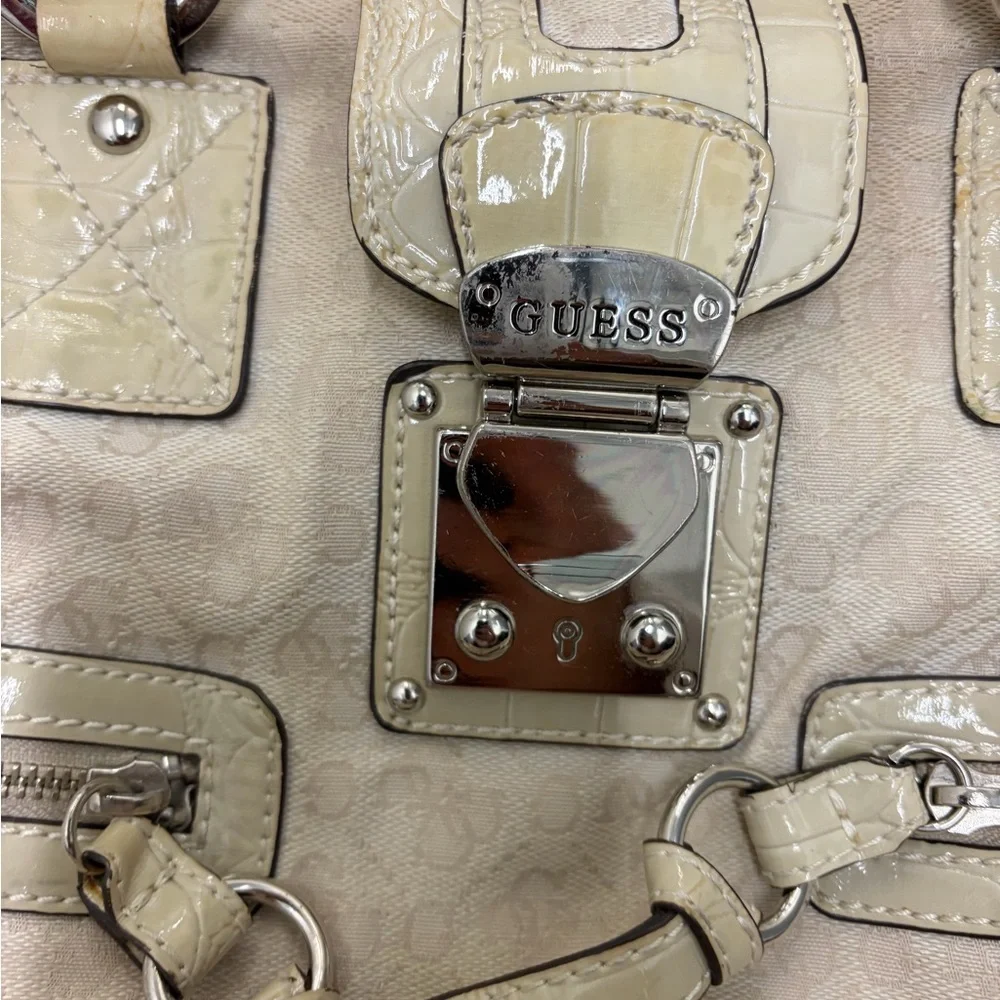Vintage Y2K guess monogram Cream Shoulder Bag - Picture 2 of 9